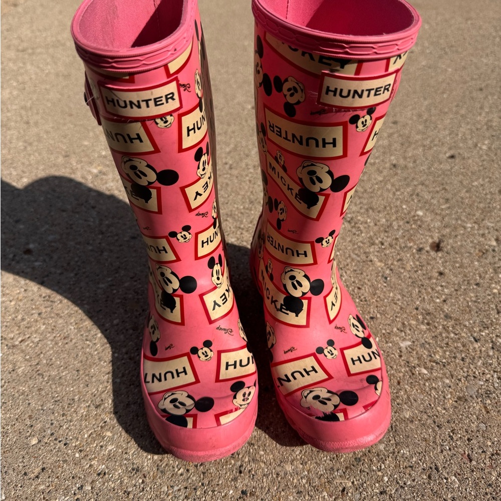 Hunter Pink Mickey Mouse Patterned Boots